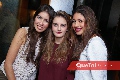  Karina Alcalde, Melissa Meade e Isa Tobías.