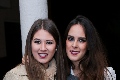  Alejandra Lapuente y Claudia Antunes.