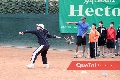  Jugando Tenis.