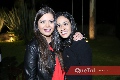  Claudia y María José.