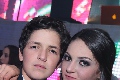  Óscar y María.
