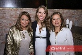  Norma, Maritza y Elizabeth Rocha.