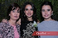  Gabriela Andrés con sus hijas Marce y Gaby Díaz Infante.