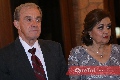  Los papás de Mónica.