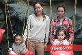  Jeniffer Medina, Elena Rueda, Georgina Stevens y Marie.
