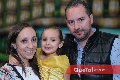  Mane Díaz de León, María Paula y Enrique Galván.
