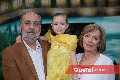  Alfonso Díaz de León, María Paula y Roxana Benavente.