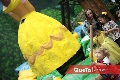  En la piñata.