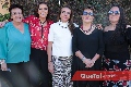  María Esther, Isabel, Dolores, Ana María y Rosy Castillo.
