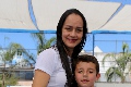  Amaranta Martínez con sus hijos César y Máximo.