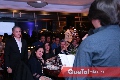  Jorge escuchando atento las palabras de su hijo.