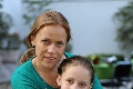  Madre e hija.