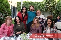  Carmen de Velasco con sus amigas.