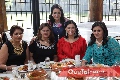  Paty Leos, Patricia Sanders, Coco Leos, Rocío Espinosa y Lusa Sanders.