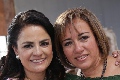  Coco Leos y Karina de Alcalde.