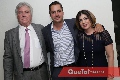  Carlos, Carlos y Leticia Almazán.