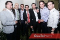  Carlos con sus mejores amigos.