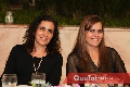  Ana María y Adriana Schekaiban.