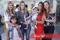  Las damas Berrones con sus hijas.