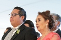  Aarón con su mamá Juanita de Robledo.
