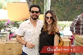 Mauricio Ruiz y Erika González.