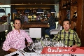 Eduardo Gómez y Beto Iwadare.
