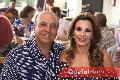 Roberto Alcalde y Bertha de Alcalde .