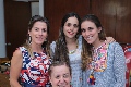  Las damas Guerra.