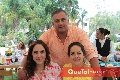  Muy contentos.