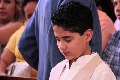  En oración.