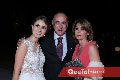  Elizabeth Treviño, Jaime y Claudia Oliva.