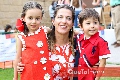 Sofía Rueda con Andrea y Diego Quintanilla.