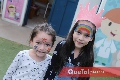  Itali y Scarlett.