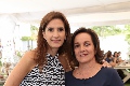  María Dolores Hernández y Sandra Estúa.