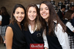 Regina,Nuria Oliva y Ana Gaby Motilla .