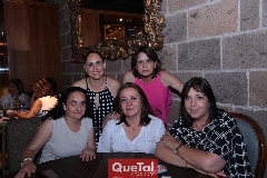 Alejandra Treviño, Maru Martínez, Alma Jareda, Alicia de los Santos y Cecilia Orozco.