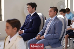  Juan Pablo y Moy, padrinos de Arturo.
