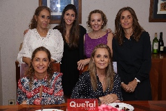  Lucila, Paty, Tayde, Mónica, Paty y Elena Gaviño.