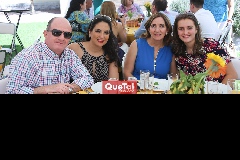  Luis Manuel Gil, Becky y Mónica Alcalde y Karla Gil.