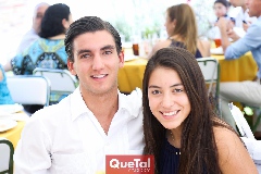   Elías Navarro y Carla Torrescano.