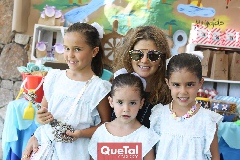  Lourdes López , Carlota, Rafaela y Lourdes.