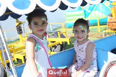  Regina y Paula.