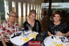  Laura, Nanacy y Josefina.