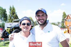 Jeshua Escobar y Georgios Kremastoulis.