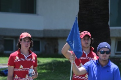  En la competencia.