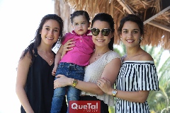  Teté Mancilla, Sofi, Gaby y Marcela Díaz Infante.