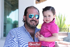  Armando Villaseñor y su hija Sofi.