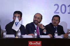  Juan Pablo Almazán, Teófilo Torres Corzo y Ricardo Gallardo.