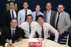  Jóvenes empresarios.