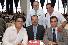  Ramón Báez, Ernesto Robles, Aarón Robledo, Carlos Torres y Fernando Díaz de León.